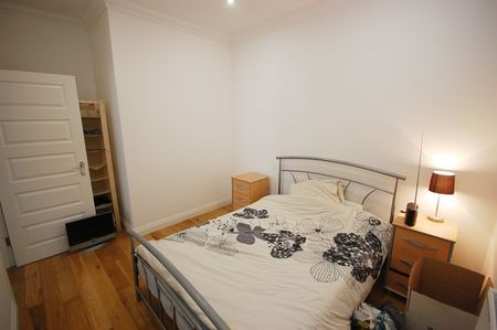 1 bed flat to rent in Southcote Road, Bournemouth, BH1 - Photo 2