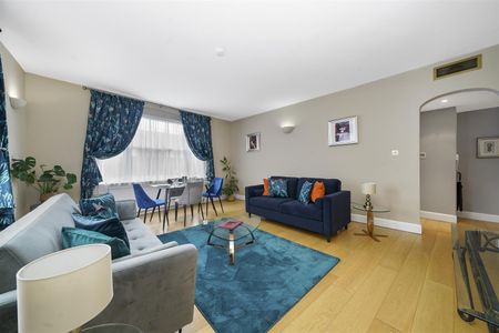 Floral Street, Covent Garden - Photo 4