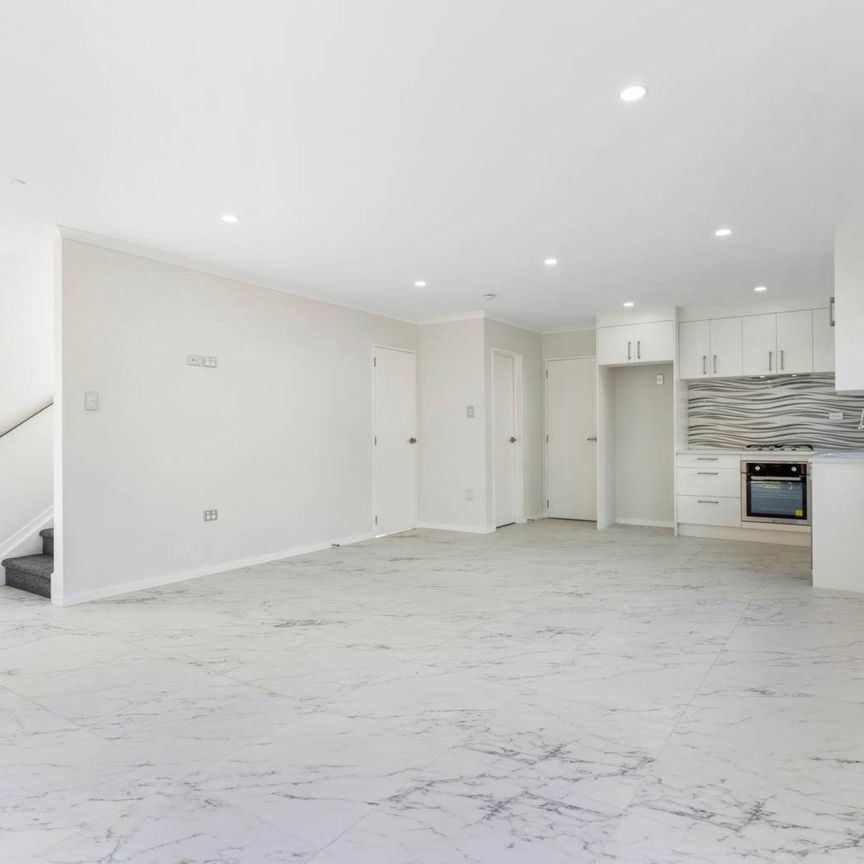 PAPATOETOE, 3 BEDROOMS - Photo 1