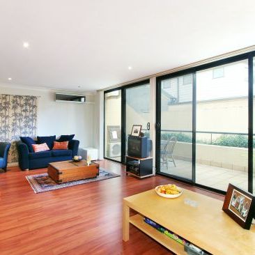 Stylish Inner-City Living in the Heart of Camperdown - Photo 1