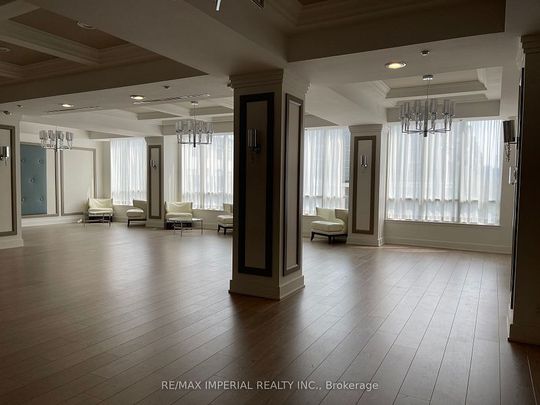 For Lease - 372 Highway 7 Road Unit# 301, Richmond Hill, Ontario - Photo 1