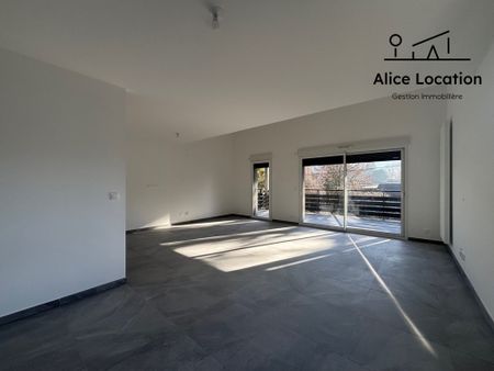 Location Appartement 3 pièces 83m² BRENTHONNE 74890 - Photo 3