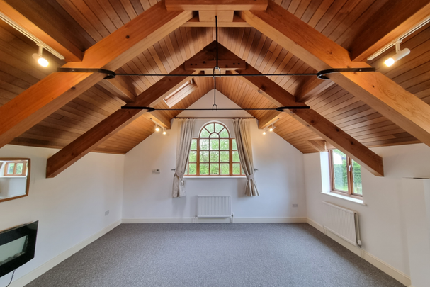 1 bedroom flat to rent - Photo 1