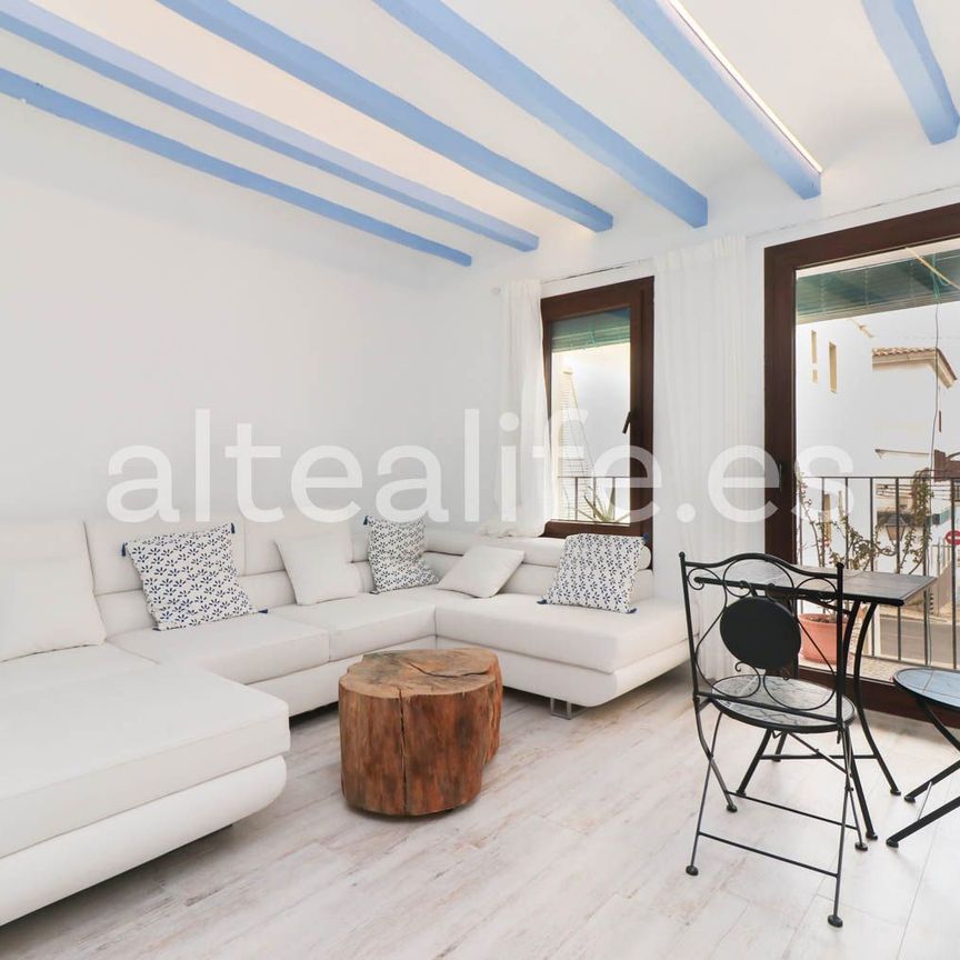 Apartamento de alquiler en Carrer Francisco Martínez Orozco, Altea ciudad - Photo 1