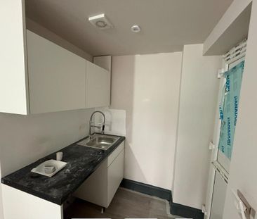 Studio to rent - Photo 3