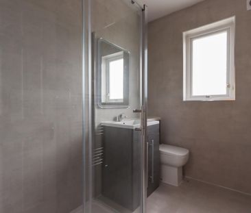 Balmoral Road, Watford, Hertfordshire, WD24 - Photo 3