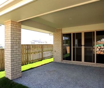 Spacious & Modern Family Home in Pimpama! - Photo 6