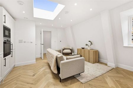 Remarkable new top floor 1 bedroom apartment, finished to an exacting standard throughout and beautifully furnished. - Photo 2