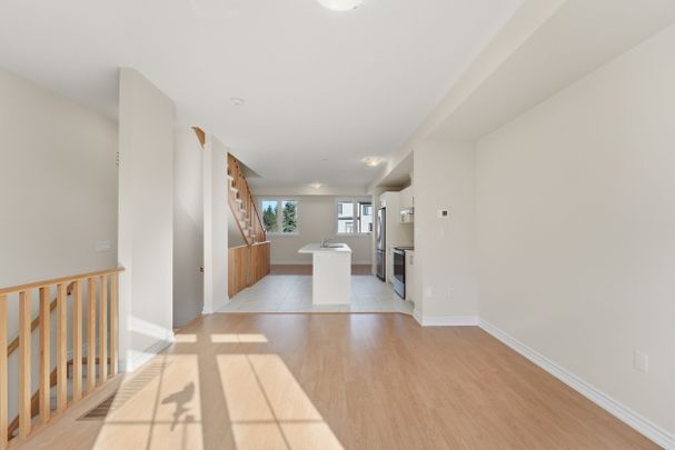 For Lease - 6 Malone Lane, Clarington, Ontario - Photo 1