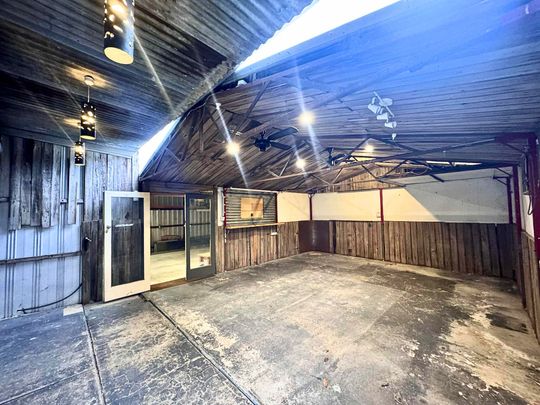 Modern 3 Bedroom Home with Huge Garage/Workshop in Prime Location - Photo 1