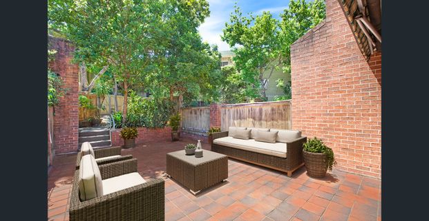 Great Family Home - Photo 1