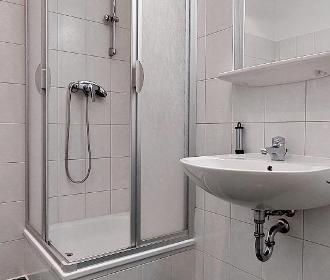 1 Zimmer - Wohnung mit Einbauküche und Balkon im Zentrum sucht Sie! - Foto 4