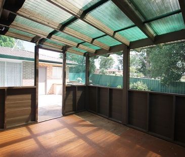 Neat and tidy Family Home- with a perfect yard - Photo 2