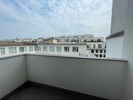 Renovierte 3-Zimmerwohnung mit 79m² Wohnfläche in Pempelfort! - Photo 2