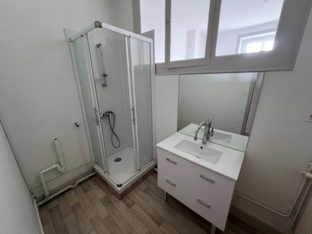 Location Appartement 3 pièces 83m² - Photo 5