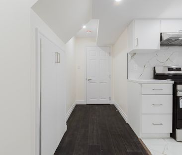 For Lease - 349 Bamberg Crescent, Waterloo, Ontario - Photo 1