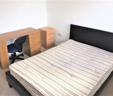 2 bedroom flat to rent - Photo 6