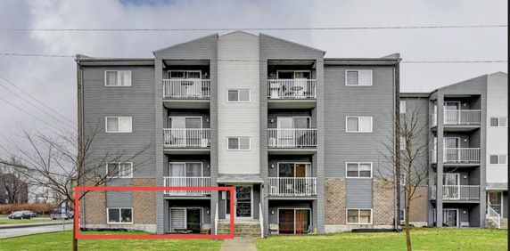 Chambre dans un Condo 5 1/2 - Photo 2