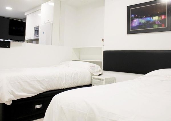 Plaza de Chamberí, Madrid, Community of Madrid 28010