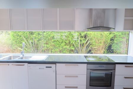 2/19 Rialannah Road Mount Nelson TAS 7007 Australia - Photo 2