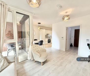 1 bedroom flat to rent - Photo 1