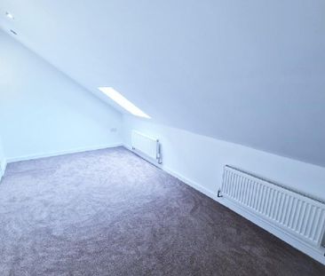 3 bedroom maisonette to rent - Photo 2