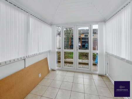 Oxford Drive, Middleton, Manchester, M24 - Photo 4