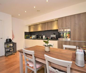2 bedroom apartment to rent - Photo 5