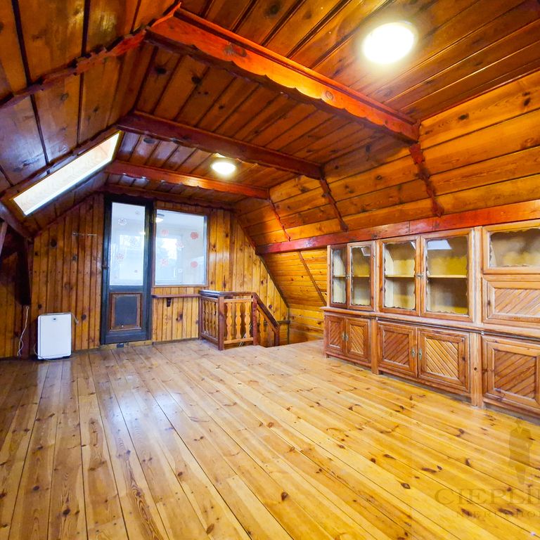 Do wynajęcia – niewielki dom z garażem i ogrodem - Zdjęcie 1