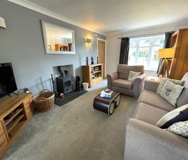 3 Bedroom Semi Detached To Let - Photo 1