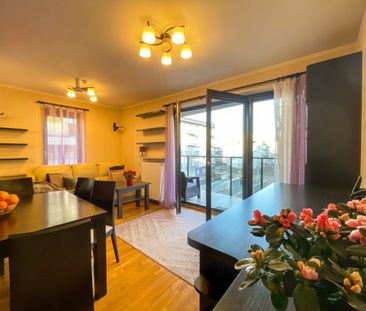 Nowoczesne z garażem, patio, zielona okolica 66.72 m² - Photo 1