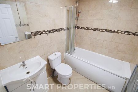 3 bedroom terraced house to rent - Photo 5