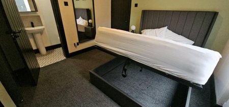 5 bedroom house to rent - Photo 2