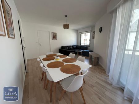 Location Appartement 3 pièces 69m² LAVAL 53000 - Photo 2