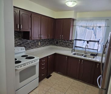 For Lease - 2006 Martin Grove Road Unit# 25, Toronto, Ontario - Photo 2