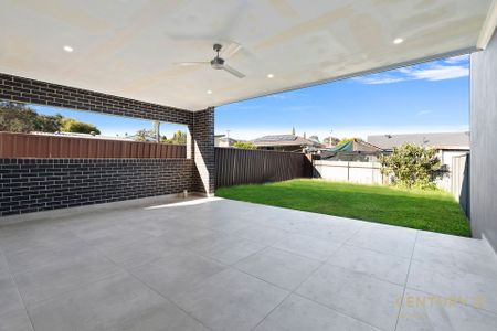 Brand New Modern Duplex - Photo 2
