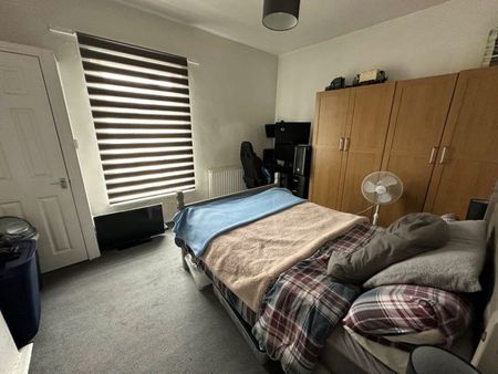 Ridsdale Street, Darlington - Photo 2