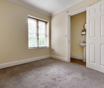 2 bedroom apartment to rent - Photo 3