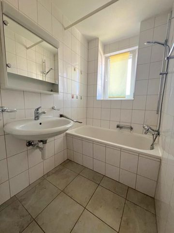 Charming 5.5-room apartment on the 6th floor - Photo 2