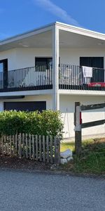 Large luxury apartment in a small building - Photo 3