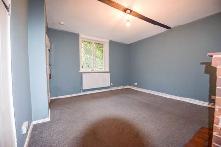 3 bedroom semi-detached house to rent - Photo 2