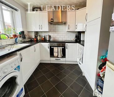 2 bedroom property to rent Brackenwood Crescent, Bury St Edmunds, IP32 - Photo 6