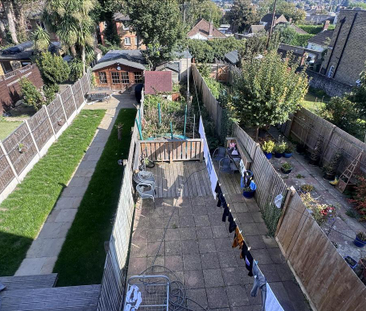 2 bedroom terraced house to rent - Photo 2