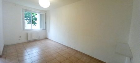 Location Appartement 1 pièce 33m² TOULON 83000 - Photo 2