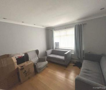 1 bedroom property to rent in Renfrew - Photo 4