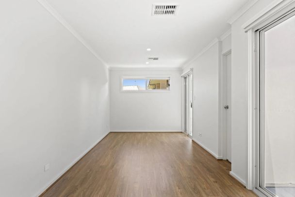 3 BEDROOM HOME! - Photo 1