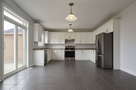 For Lease - 3091 Monarch Drive, Orillia, Ontario - Photo 2