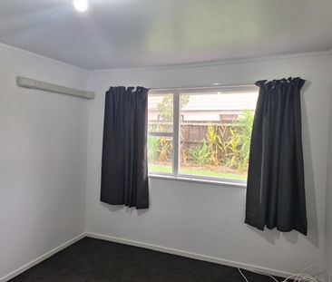 Very tidy recently upgraded - Photo 3