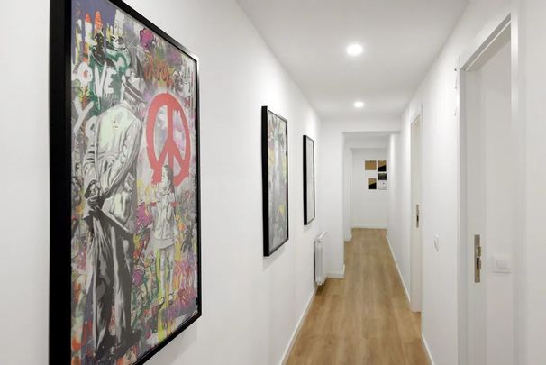 Carrer de Nàpols, Barcelona, Catalonia 08013 - Photo 1