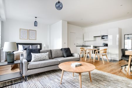 Av. George V - Photo 2